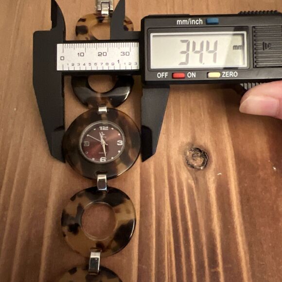 AC Tortoise Sell Ladies Watch New Battery - Picture 3 of 7